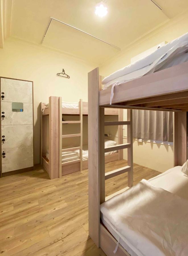 1881 Ya Ka Hostel Ταϊνάν Εξωτερικό φωτογραφία