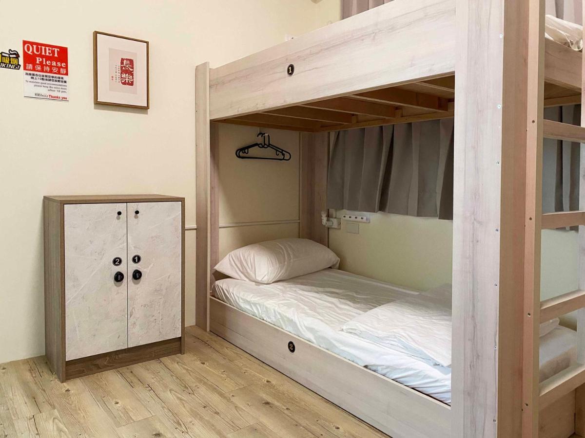 1881 Ya Ka Hostel Ταϊνάν Εξωτερικό φωτογραφία
